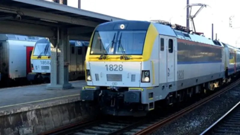 Belçika'da sıcak hava dalgası nedeniyle tren seferleri iptal ediliyor
