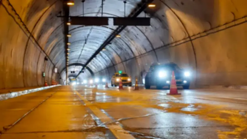 Bomonti Tüneli'nde 5 Motosiklet Çarpıştı: 3 Yaralı