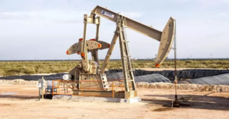 Brent Petrolün Varil Fiyatı 96 Doları Aştı