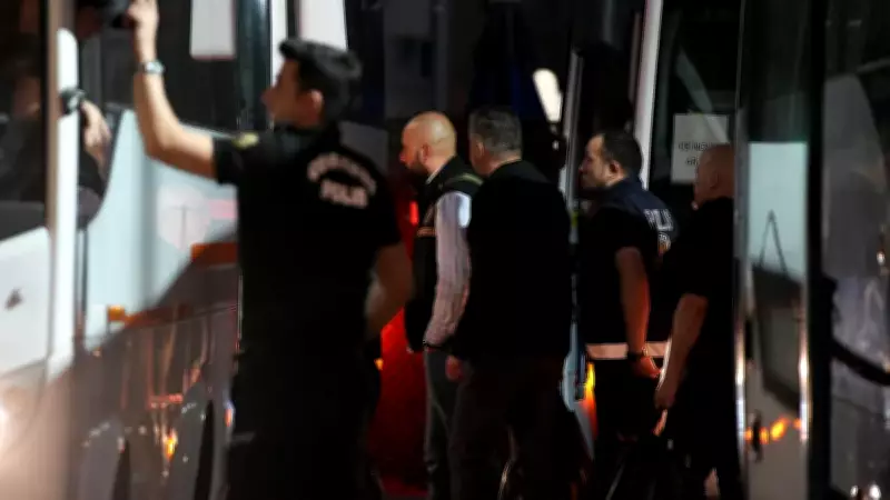 Buca'da orman yangını sonrası kaçak villalara belediyeden usulsüz onay skandalı