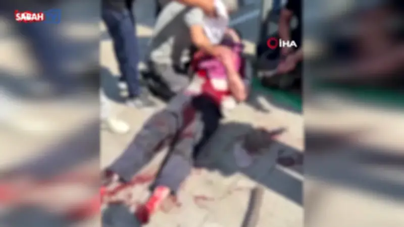 Bursa'da esnaf kavgası kanlı bitti: Baba oğul bıçakla yaralandı