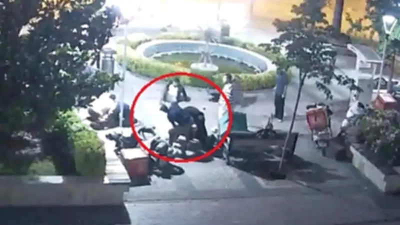 Bursa'da motokuryeler ile işletme sahipleri kavgası: 5 yaralı, 10 gözaltı