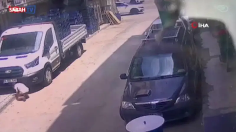 Bursa'da 'yan bakma' kavgası silahlı saldırıya dönüştü: 2 yaralı