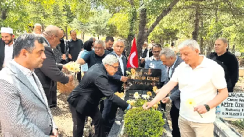 Büyük usta Abdurrahim Karakoç vefatının 14. yılında dualarla anıldı