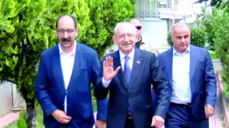 CHP grup toplantısı için yeter sayı krizi: Kılıçdaroğlu'na yakın vekil sayısı 20-23