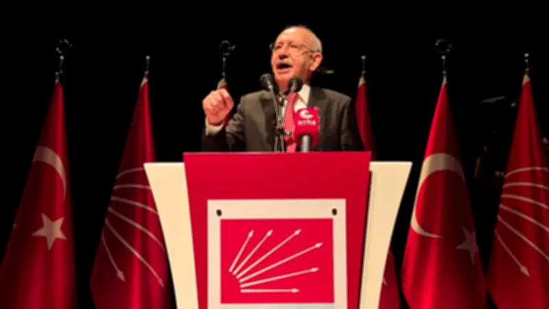 CHP'deki kavgalar Türkiye'nin gücüne gölge düşürüyor