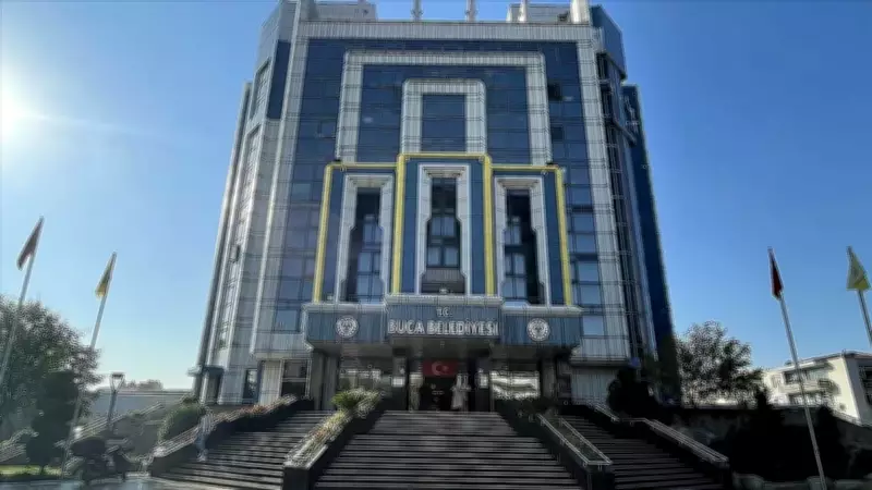 CHP'li Buca Belediyesi'ne yolsuzluk operasyonu: 51 şüpheli tutuklama talebiyle sevk edildi