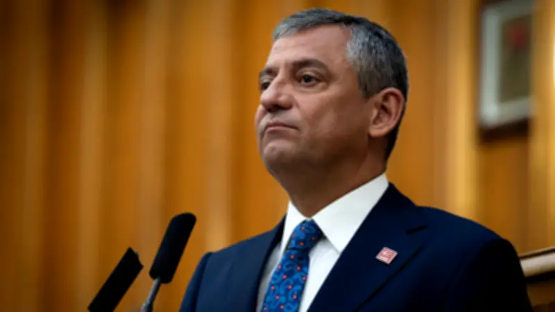 CHP'li Özel'in eski şoförü rüşvet soruşturmasında gözaltına alındı