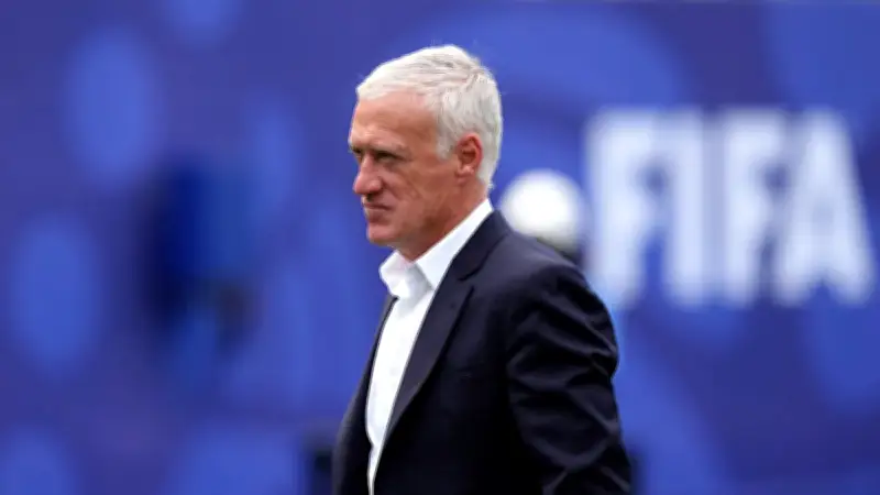Deschamps, Norveç-Fransa Maçında Annesinin Vefatı Nedeniyle Kulübede Olmayacak