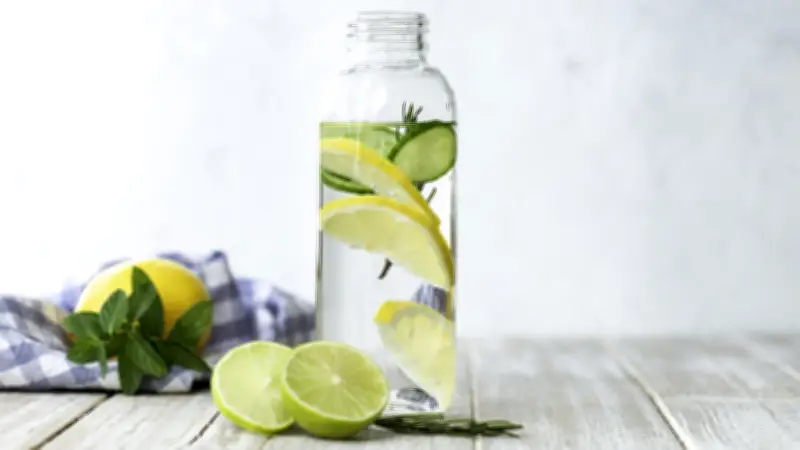 Detoks Suyu Gerçekten İşe Yarıyor mu? Uzmanlar Uyarıyor