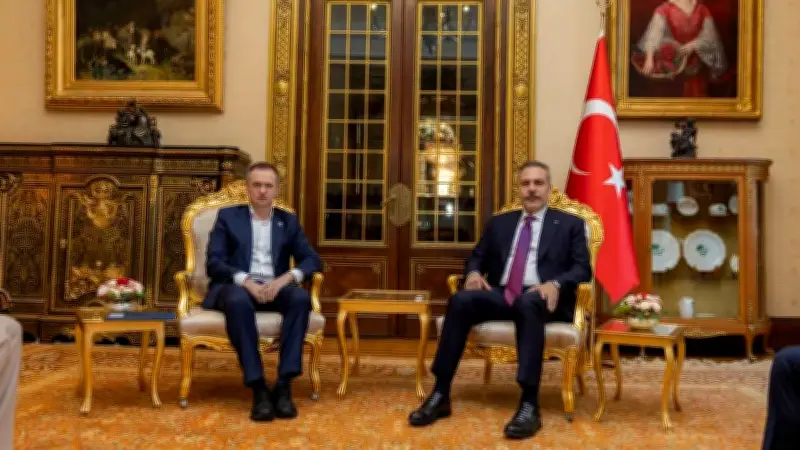 Dışişleri Bakanı Fidan, Putin'in Danışmanları Medinskiy ve Levitini Kabul Etti