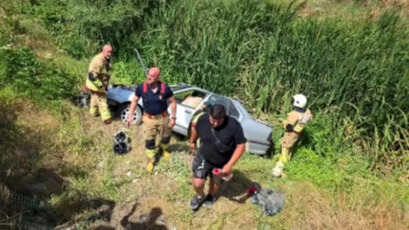 Edirne'de otomobil dere yatağına devrildi: 2 yaralı