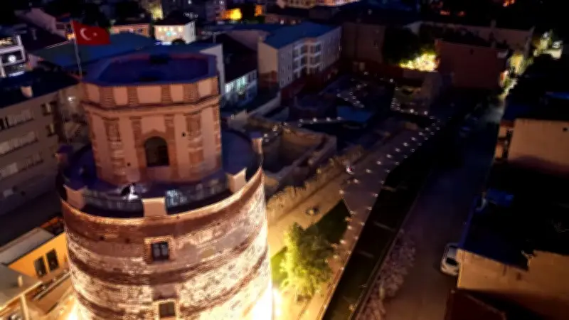Edirne'nin Tarihi Saat Kulesi Restorasyon Sonrası Ziyarete Açıldı