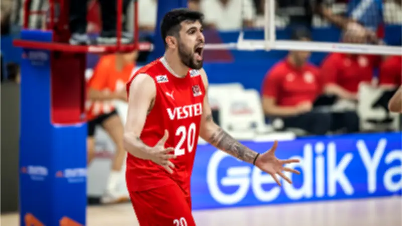 Efe Bayram'ın yeni takımı: Voley Prata