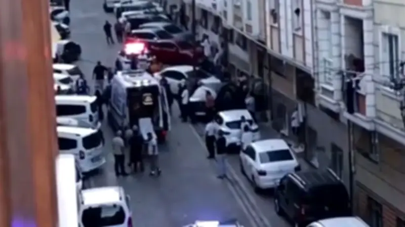 Esenyurt'ta silahlı saldırı: 28 yaşındaki Şeyhmus Mert Korkmaz evinin önünde öldürüldü