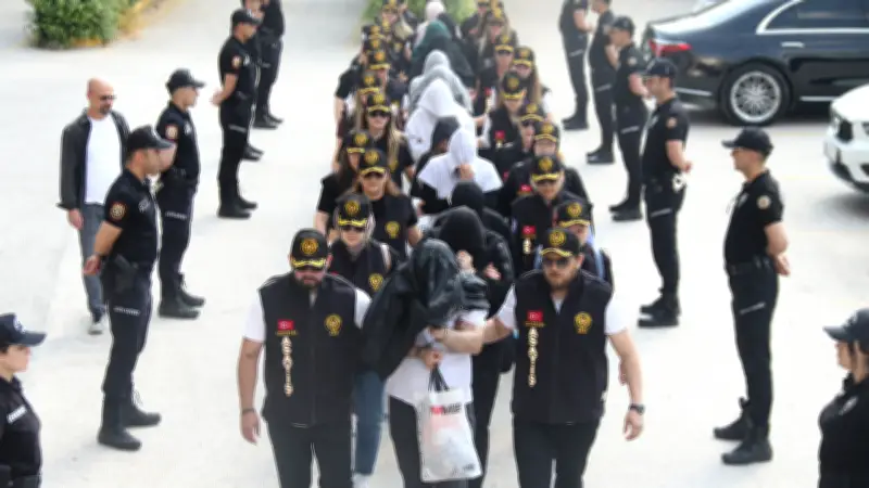 Eskişehir'de fuhuş operasyonu: 7 tutuklama, 26 kadın kurtarıldı