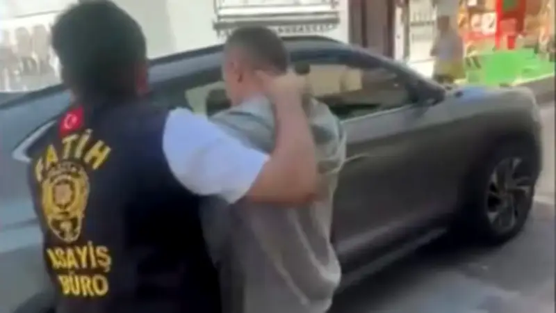 Fatih'te Hırsızlık Operasyonu: İki Şüpheli Tutuklandı