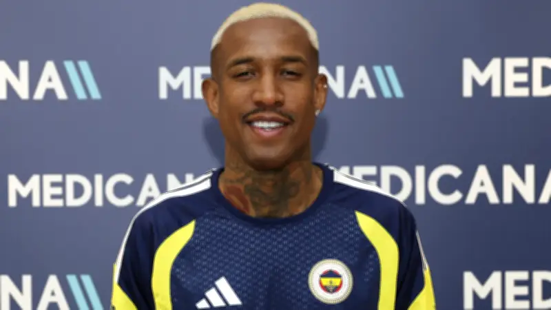 Fenerbahçe A Takımı Futbolcuları Medicana'da Sağlık Kontrolünden Geçti