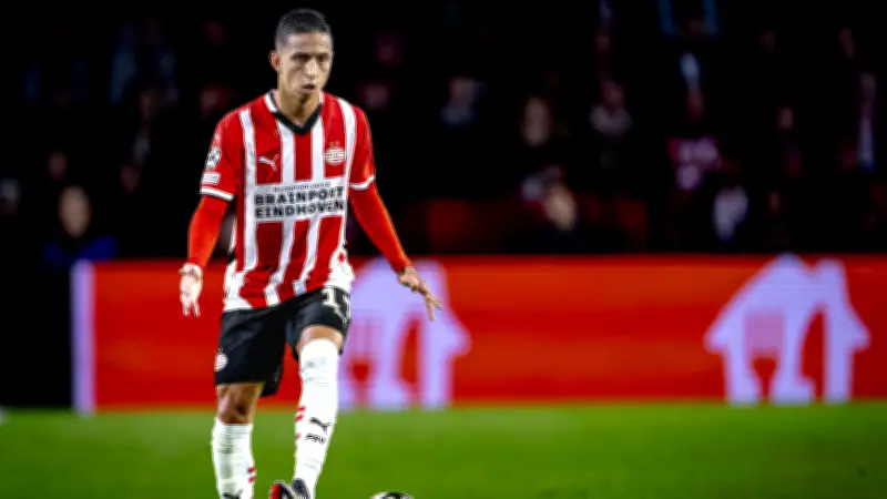 Fenerbahçe, PSV'nin yıldızı Mauro Junior için harekete geçti
