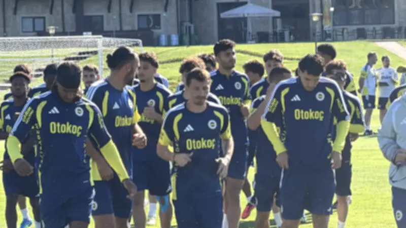 Fenerbahçe, Taraftara Açık İdmanda 6 Bin Kişiyle Buluştu
