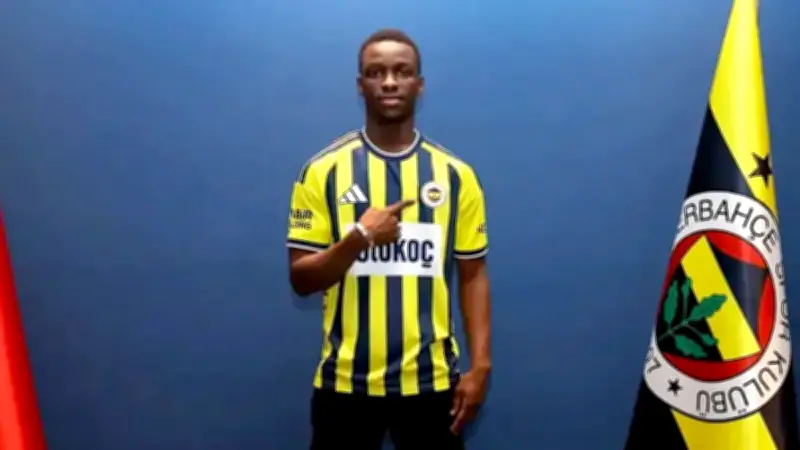Fenerbahçe'de 3 genç yetenek birden: Amara Diouf, Çağrı Balta ve Adem Yeşilyurt