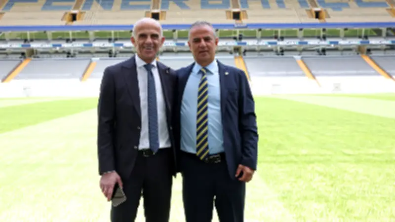 Fenerbahçe'den Oğuz Çetin ve İsmail Kartal'a Destek Mesajı