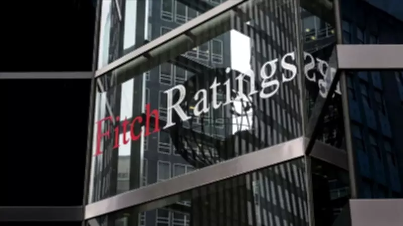 Fitch küresel büyüme tahminini düşürdü: Petrol şoku ekonomiyi baskılıyor