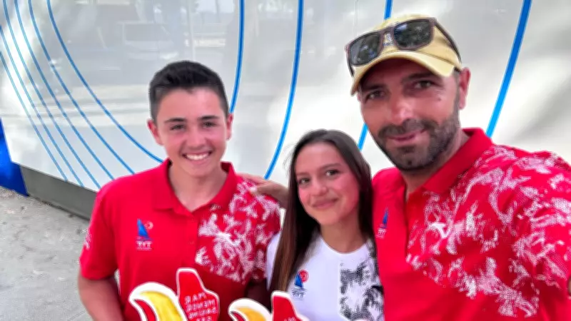 Genç Windsörfçüler Uçay Özgöz ve Mayda Kolburan Avrupa Şampiyonu