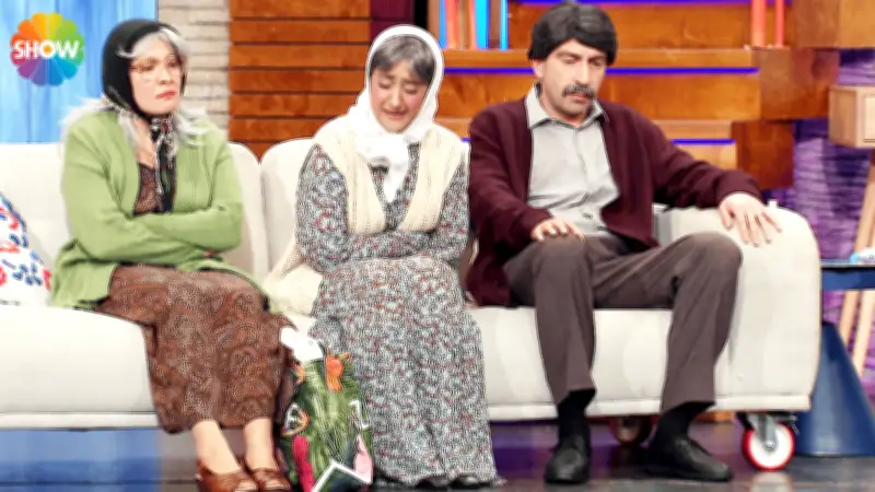 Güldür Güldür Show'da Kahkaha Tufanı Devam Ediyor