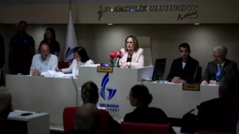 Güzelbahçe'de başkan vekili Ayşe Akın seçildi
