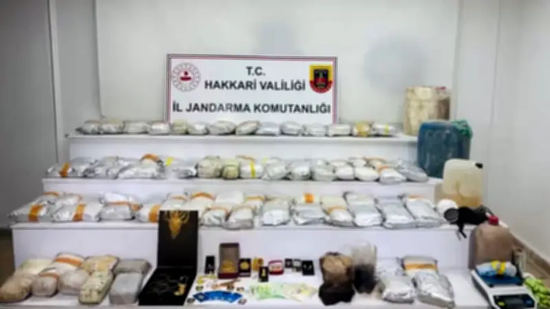 Hakkari'de İHA destekli uyuşturucu operasyonunda 626 kilogram ele geçirildi