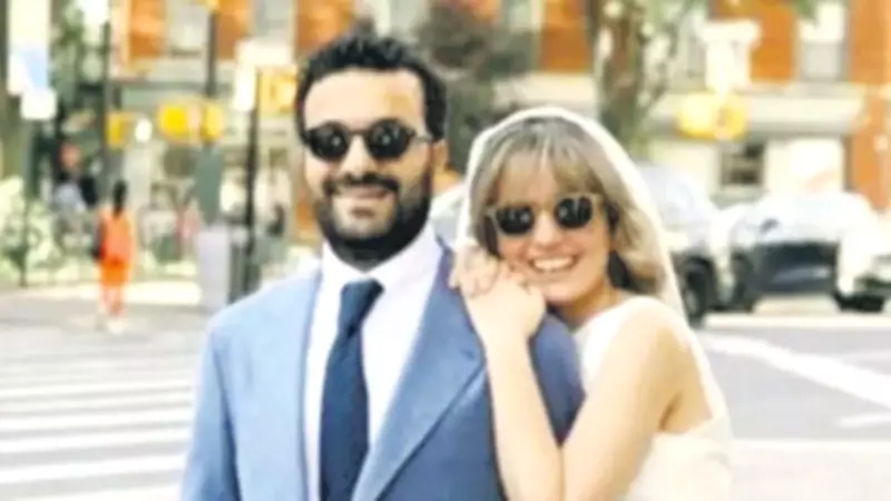 Hasan Can Kaya ve Duygu Karabaş New York'ta Evlendi
