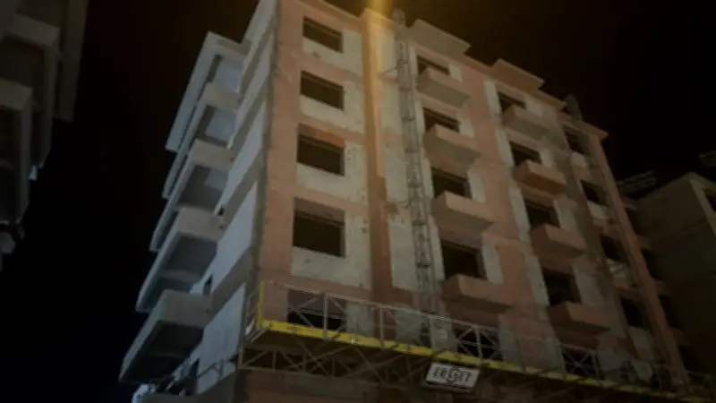 Hatay'da inşaatın 6. katından düşen işçi hayatını kaybetti