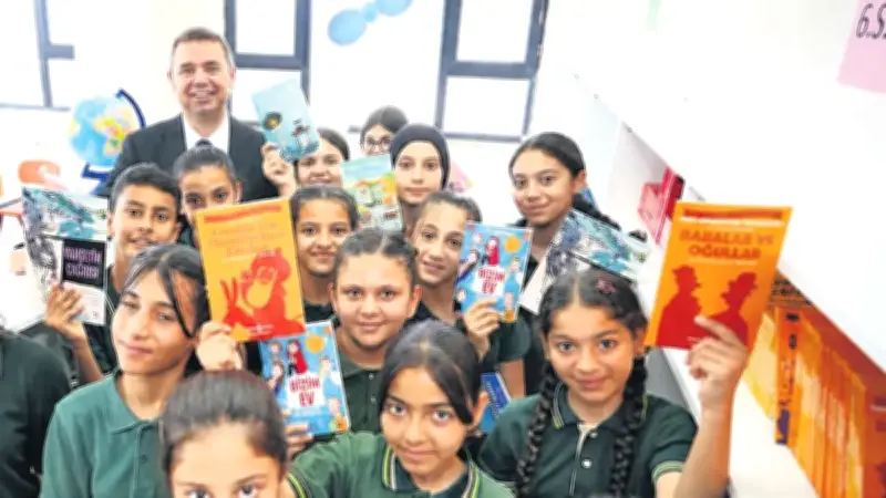 Hataylı çocuklar için yeni bir sayfa: Anadolu Sigorta kütüphaneleri açıldı