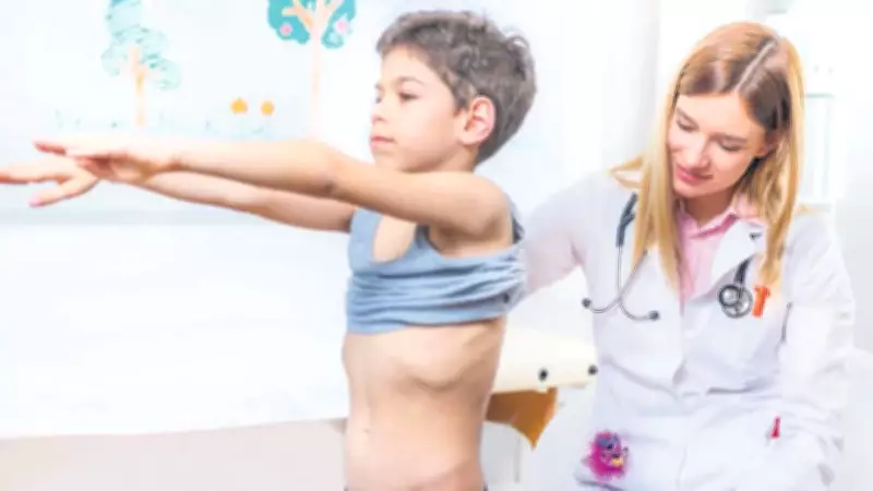 Her 100 Çocuktan 3'ü Skolyoz Riski Taşıyor