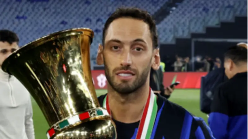 Inter'den Hakan Çalhanoğlu kararı: Yeni sözleşme yok, 2027'de veda