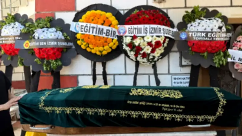 Irmak Ayşe Koparan İzmir'de Son Yolculuğuna Uğurlandı