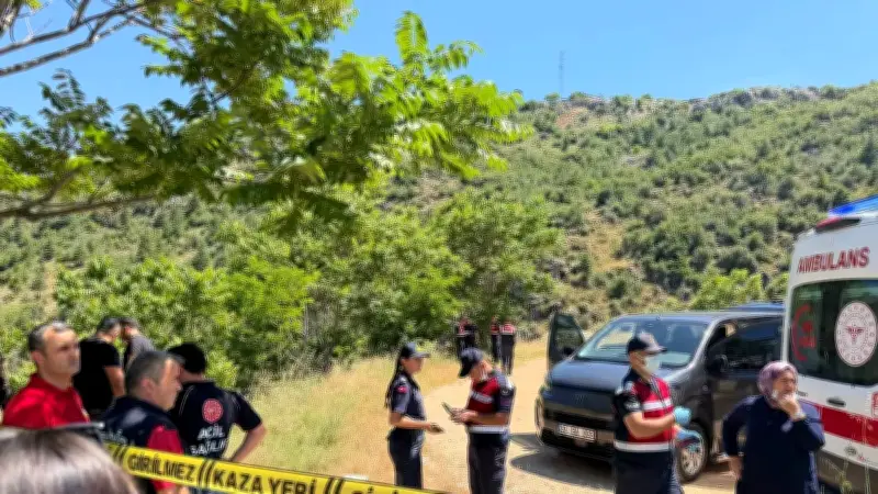 Isparta Eğirdir'de Feci Olay: İki Genç Araç İçinde Ölü Bulundu
