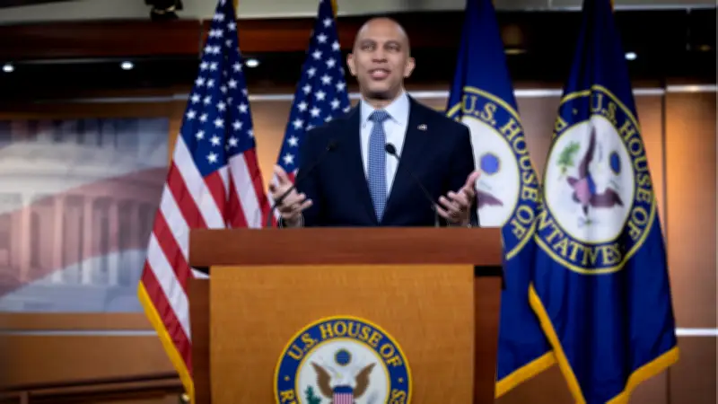 Jeffries'ten Trump yönetimine İran konusunda gizli oturum çağrısı