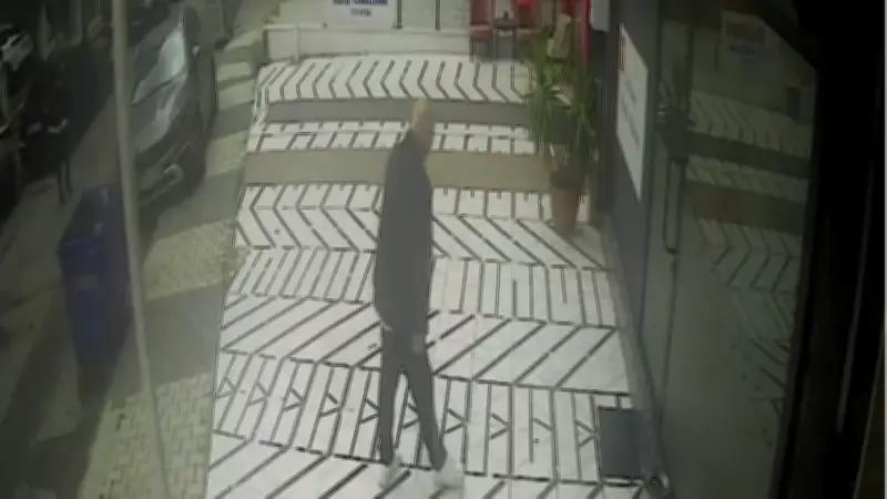 Karaal'ın kaçırılmasında yeni görüntü: Aracına takip cihazı taktılar