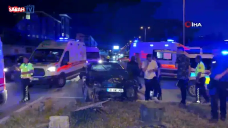 Kastamonu'da İki Otomobil Çarpıştı: 4 Yaralı