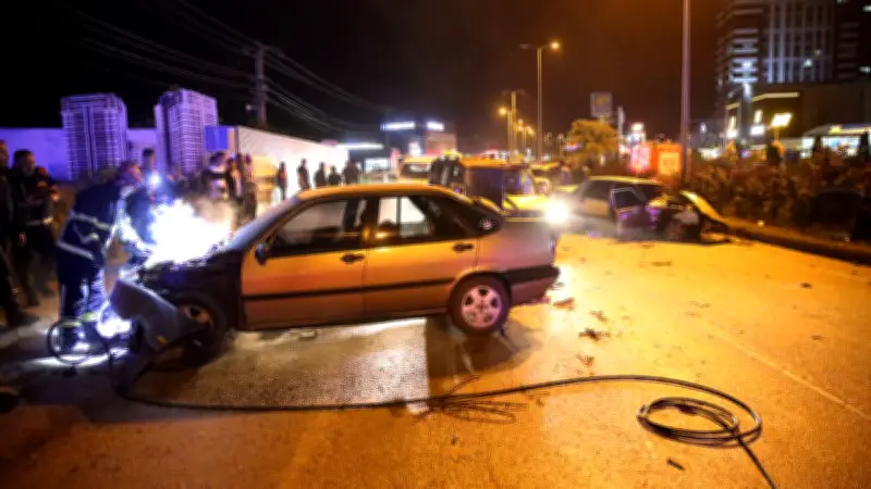 Kastamonu'da zincirleme kaza: 1'i ağır 6 yaralı