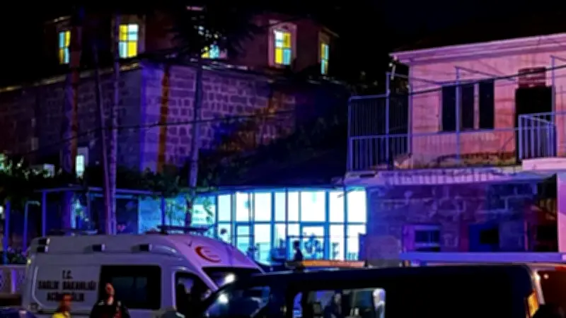 Kayseri'de Camide Bıçaklı Kavga: 2 Kişi Hayatını Kaybetti