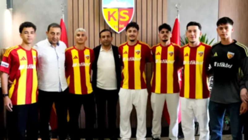 Kayserispor Altyapıdan 6 Oyuncuyla Profesyonel Sözleşme İmzaladı