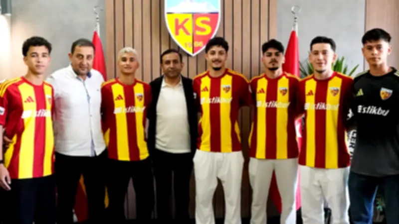 Kayserispor altyapısından 6 futbolcuya profesyonel sözleşme