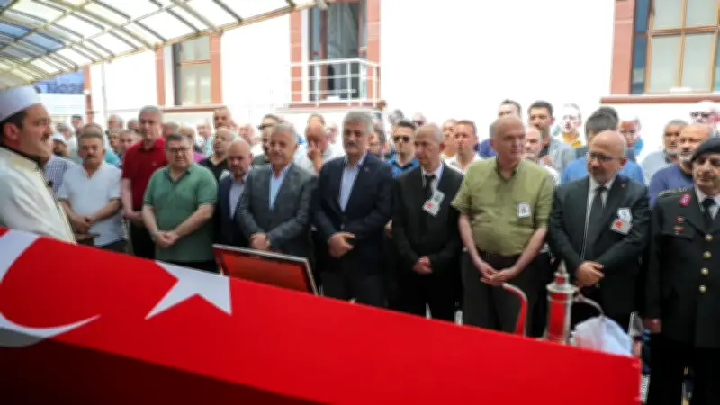 Kıbrıs Gazisi Cemil Müderrisoğlu Düzce ve Sakarya'da dualarla uğurlandı