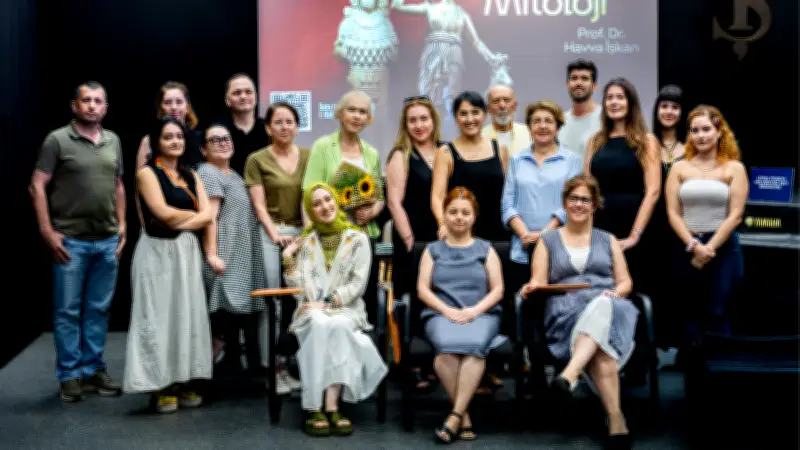 'Klasik Mitoloji' Sertifika Programı Başarıyla Tamamlandı