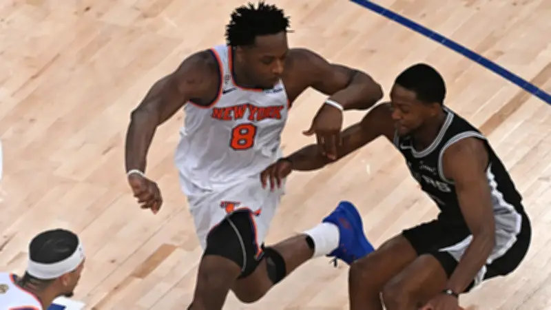Knicks, NBA Finallerinde Tarihi Geri Dönüşle Spurs'ü Devirdi