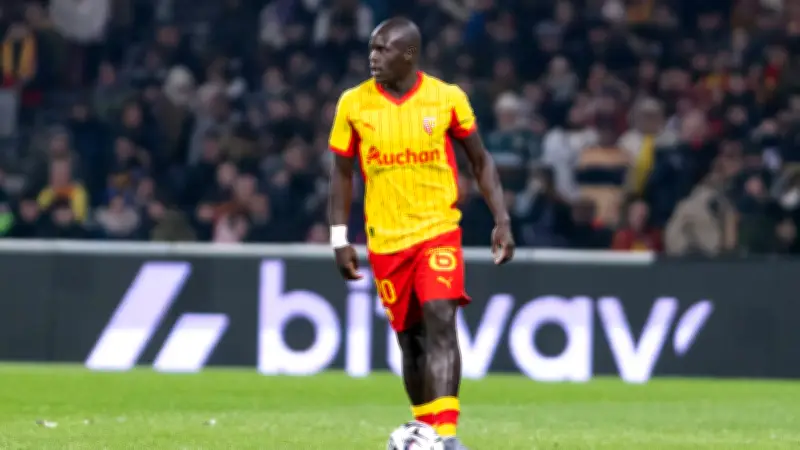 Lens, Malang Sarr ile Yollarını Ayırdı: Fenerbahçe İddiası