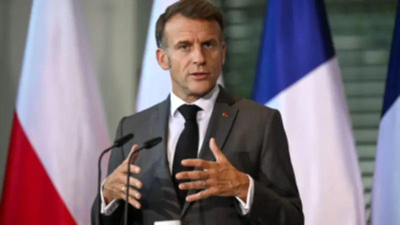 Macron: Ankara'daki NATO Zirvesi İttifakın Avrupa Ayağını Güçlendirecek